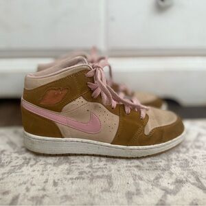 Nike Air Jordan 1 Mid Lola Bunny Size 4.5Y Hare Space Jam Edition HTF